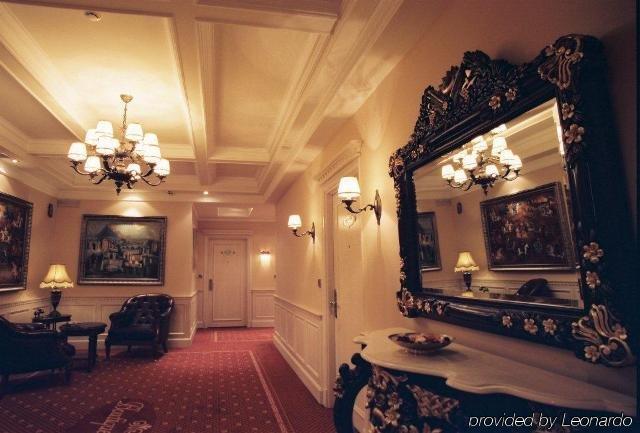 Boutique Palace Hotel Баку Интериор снимка